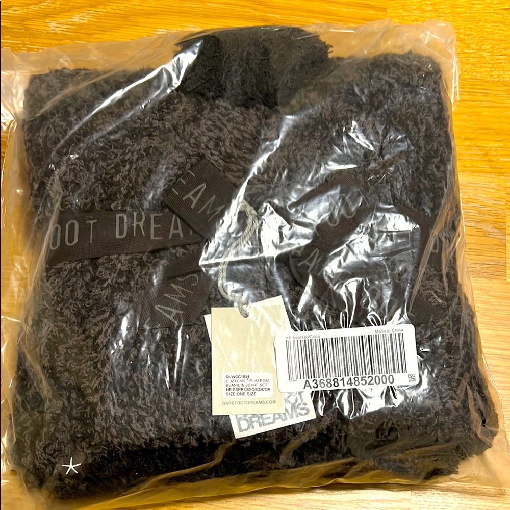 Black & gray Cozy Fleece scarf and beanie set
